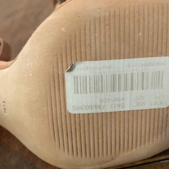 Antonio Melani Strappy Suede Heel 11 - Picture 6 of 6